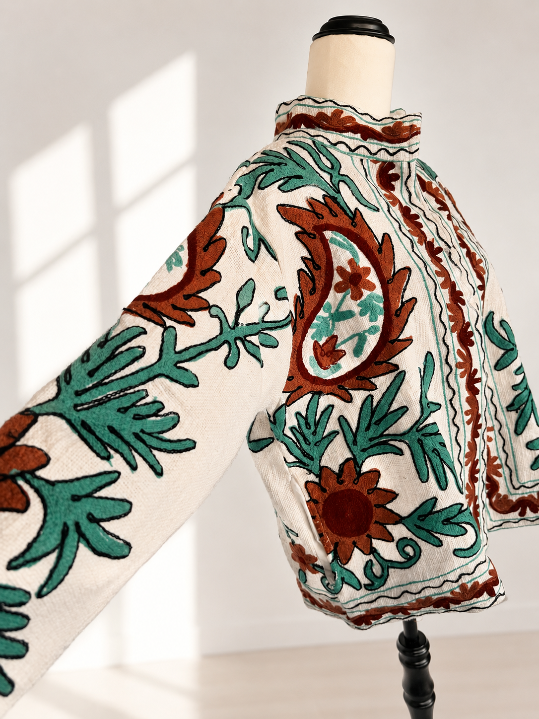 Embroidered Slub-cotton Jackets 