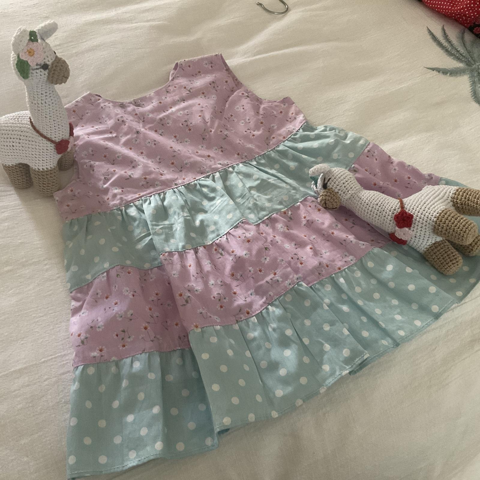 Girls dress