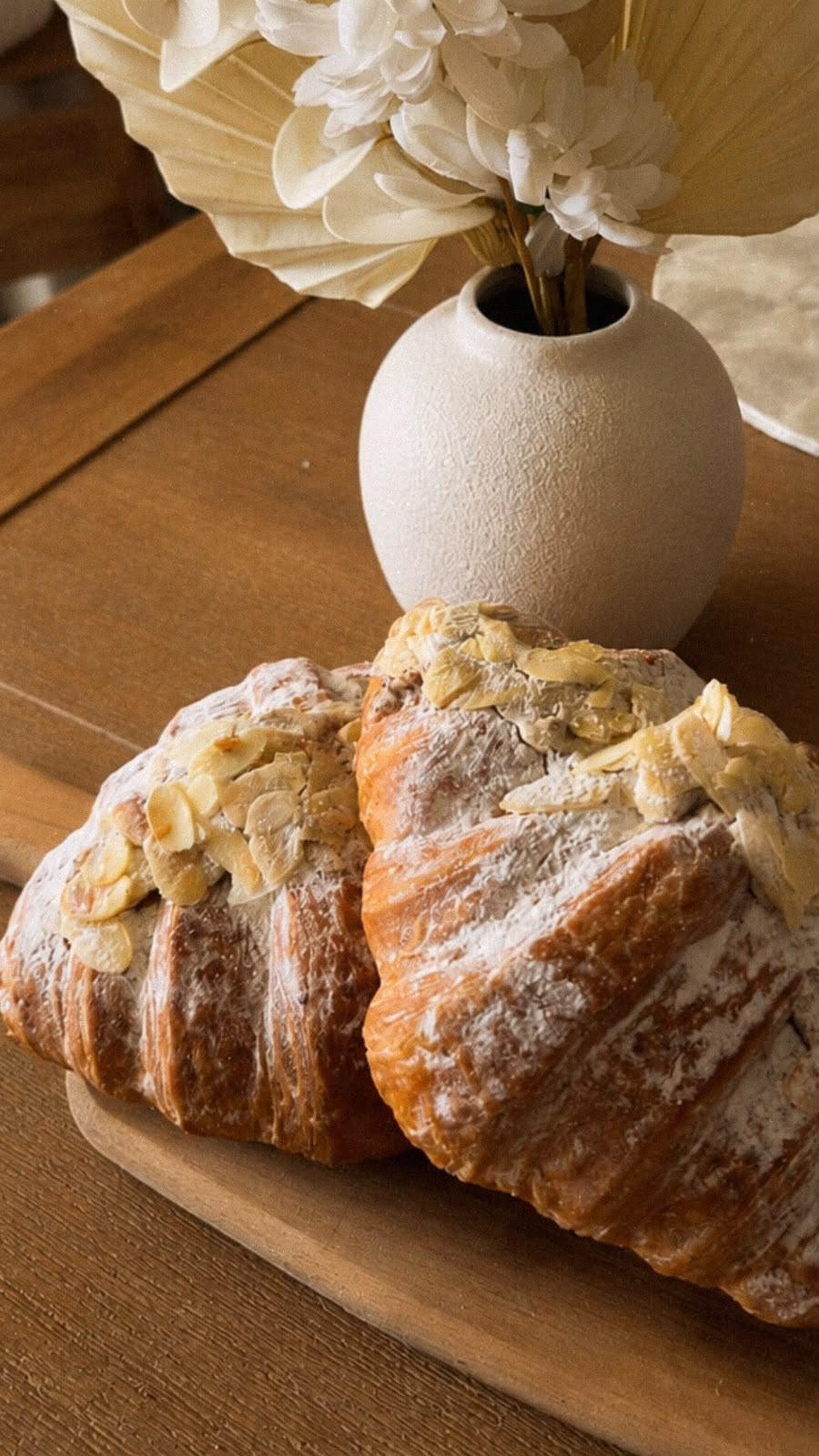 Almond Croissant