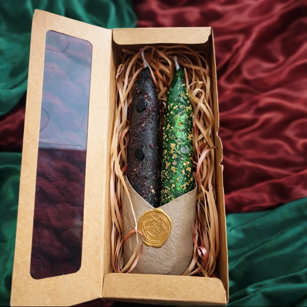 Dee Queen Bee- Hand rolled Ritual Candles