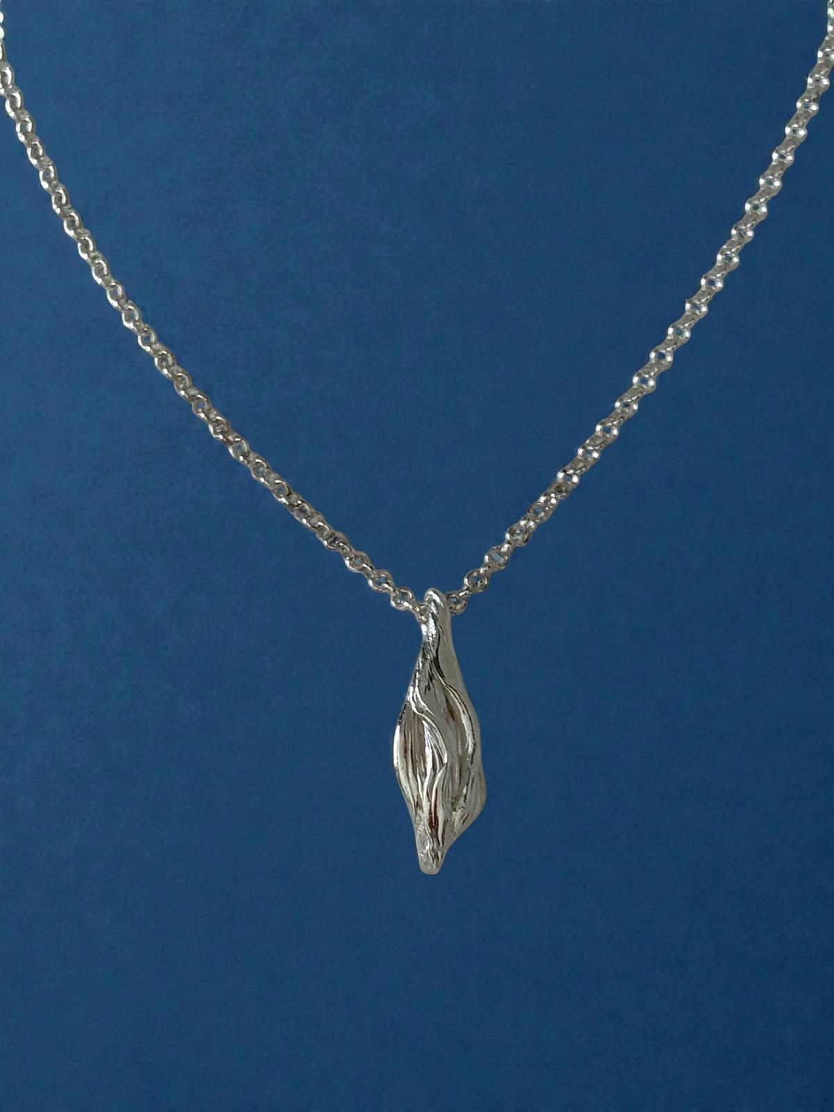 Mitsuro Hikime Pendant (Sterling Silver)