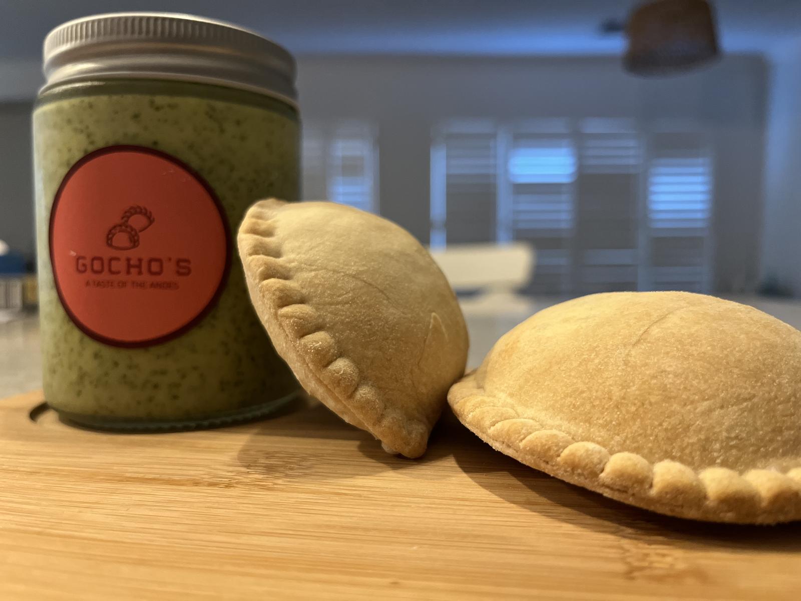 Pastelitos with the best garlic sauce