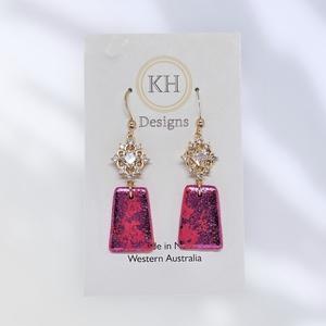 K H Designs Co