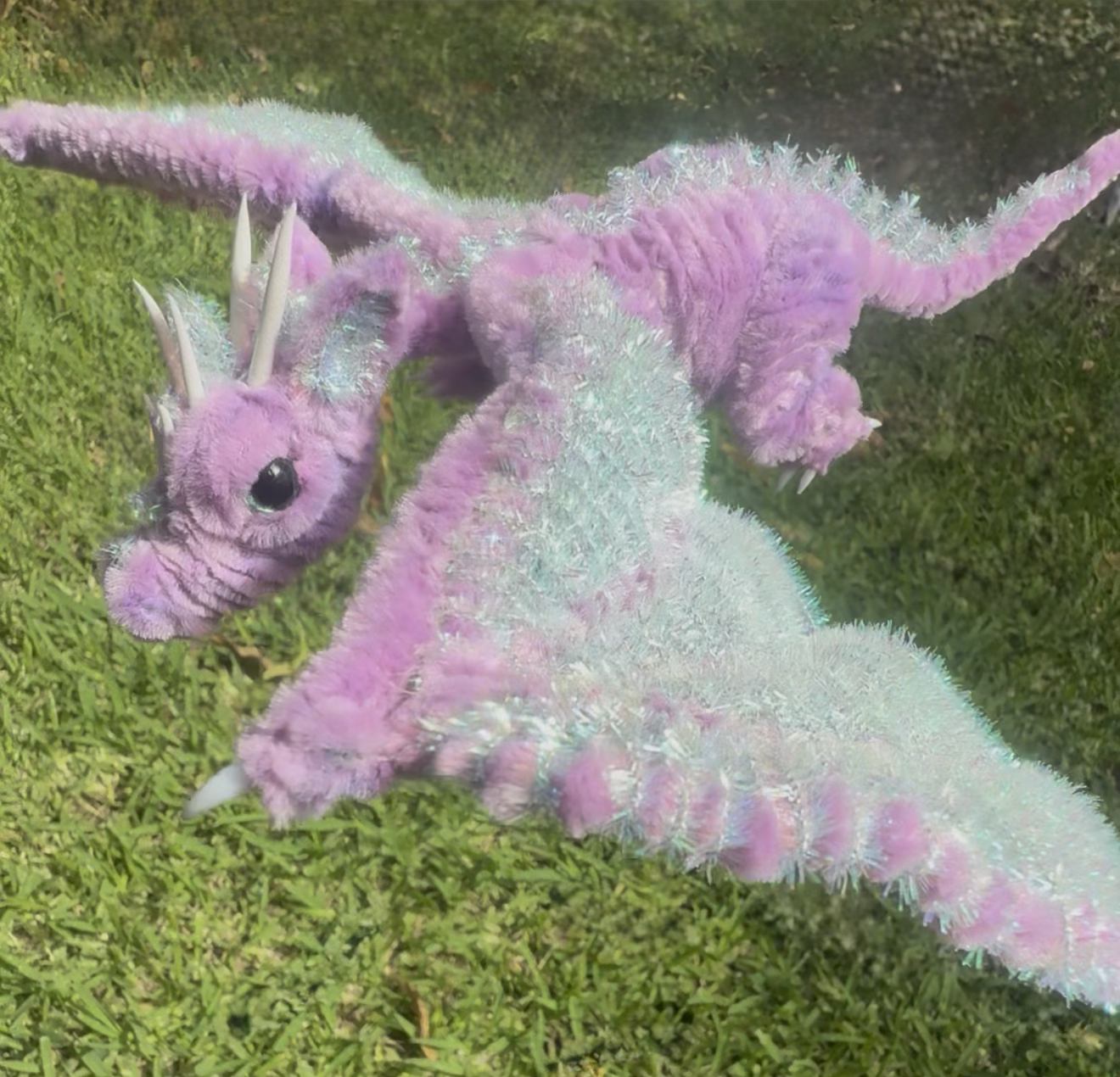 30cm dragon in flight