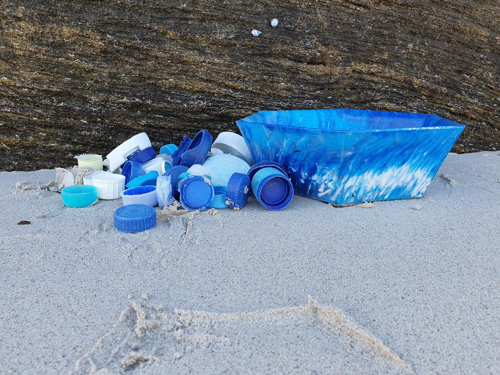 Lids to Bowl Beach
