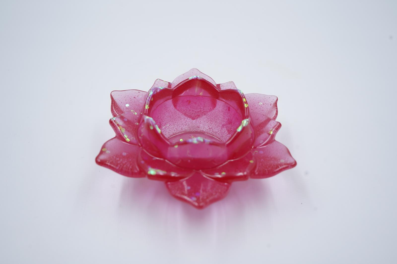 Lotus tealight candle holder