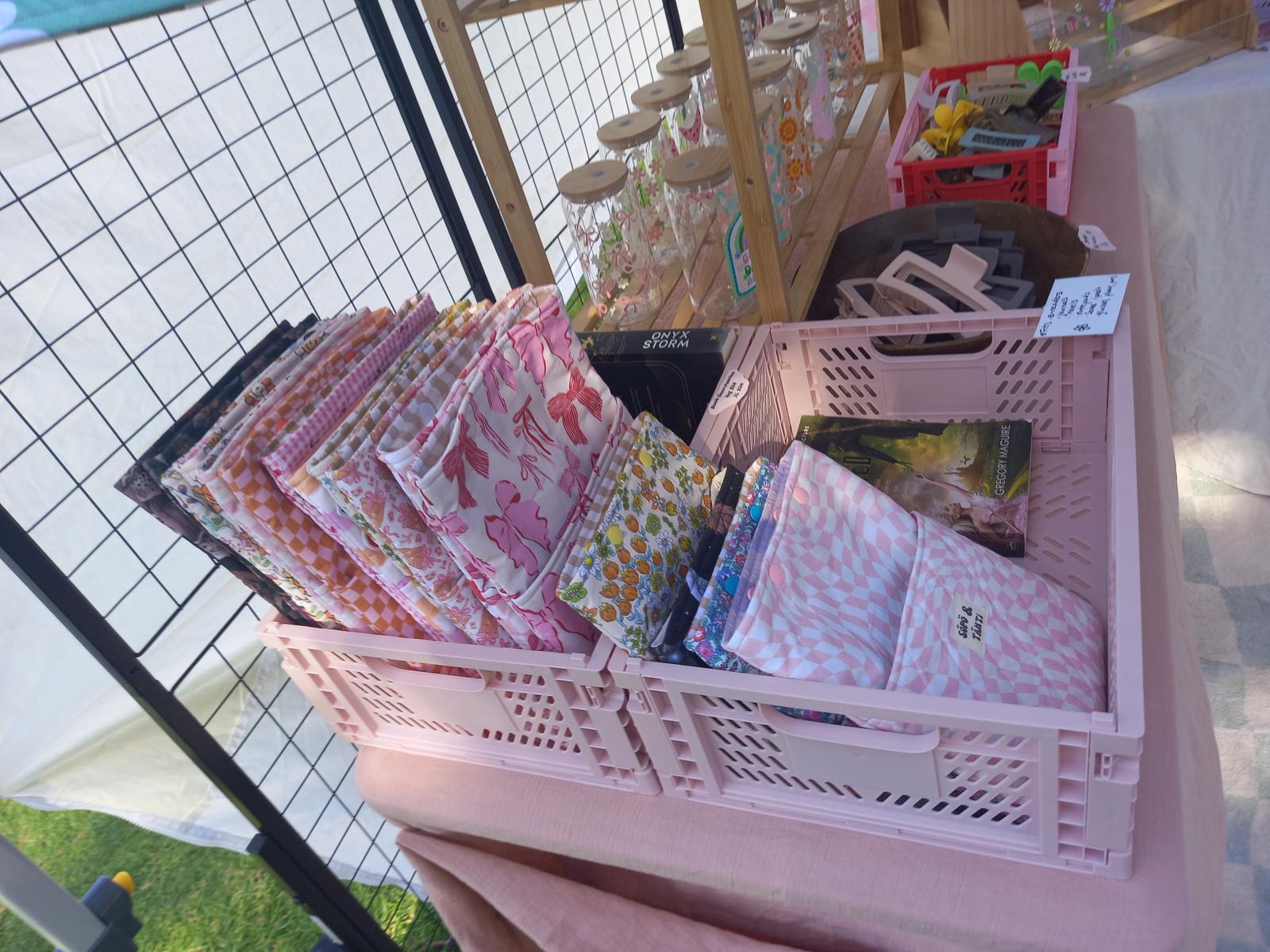 Book Sleeves & Cups