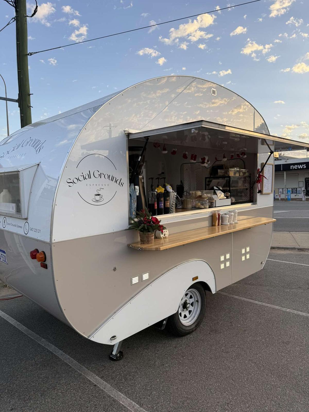 White and Taupe Neutral Styling (larger van) 