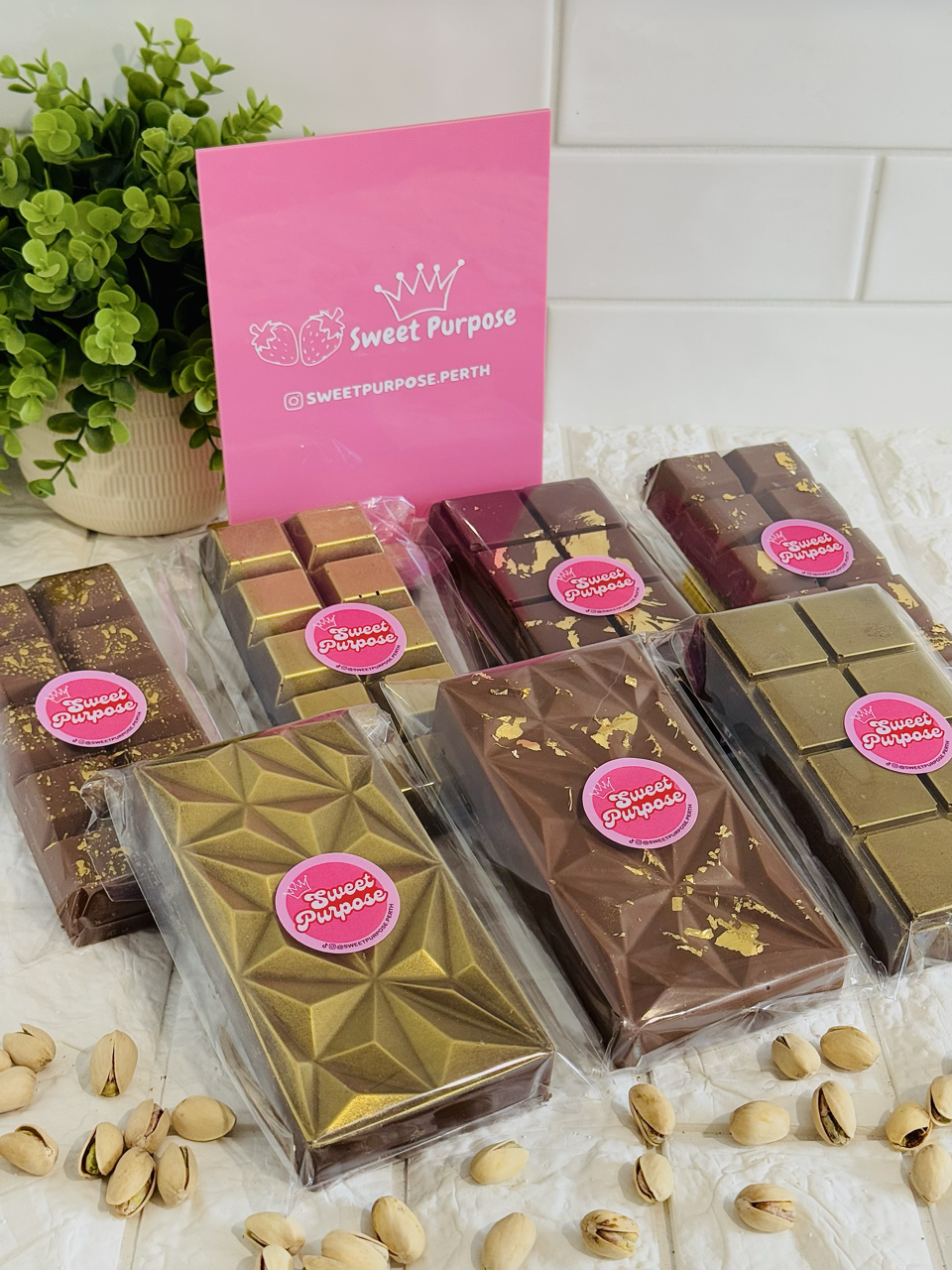 Menu (Limited time): Dubai Chocolate Bars