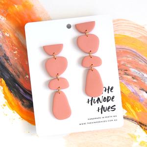The Hinode Hues