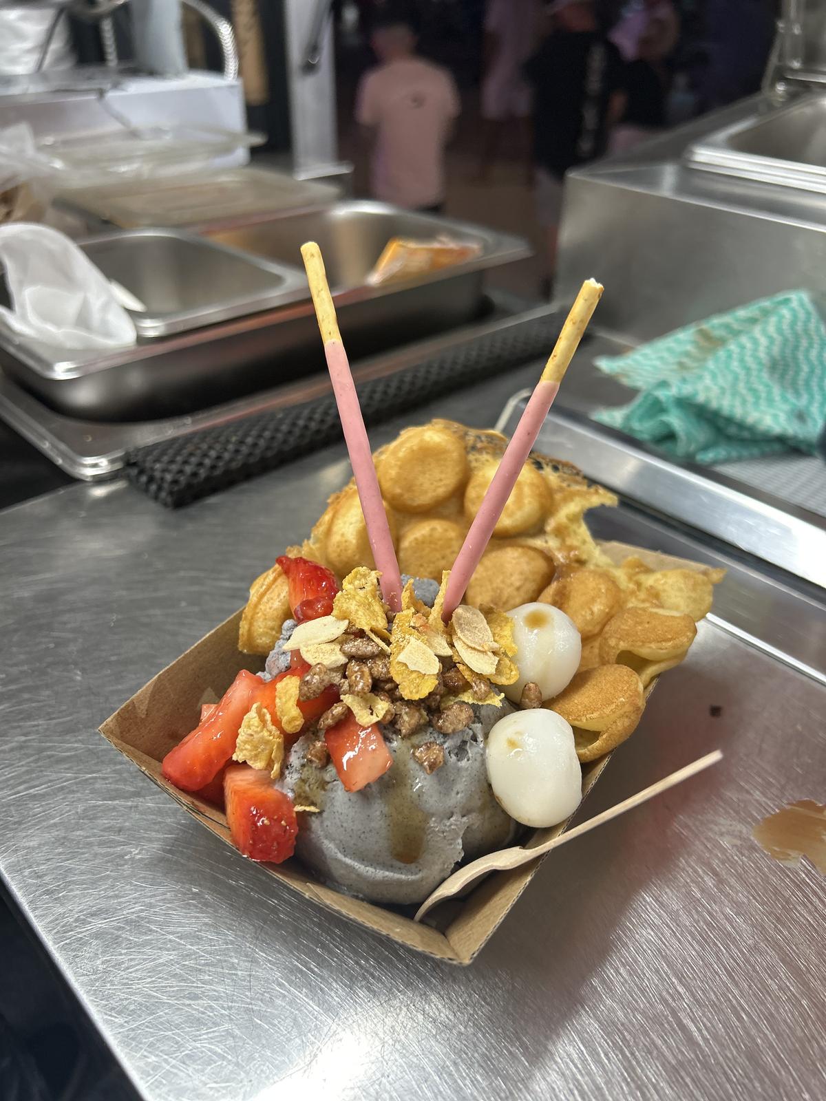 Egg Bubble Waffle Cup - Blk Sesame $14