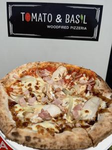 Tomato & Basil Pizzeria