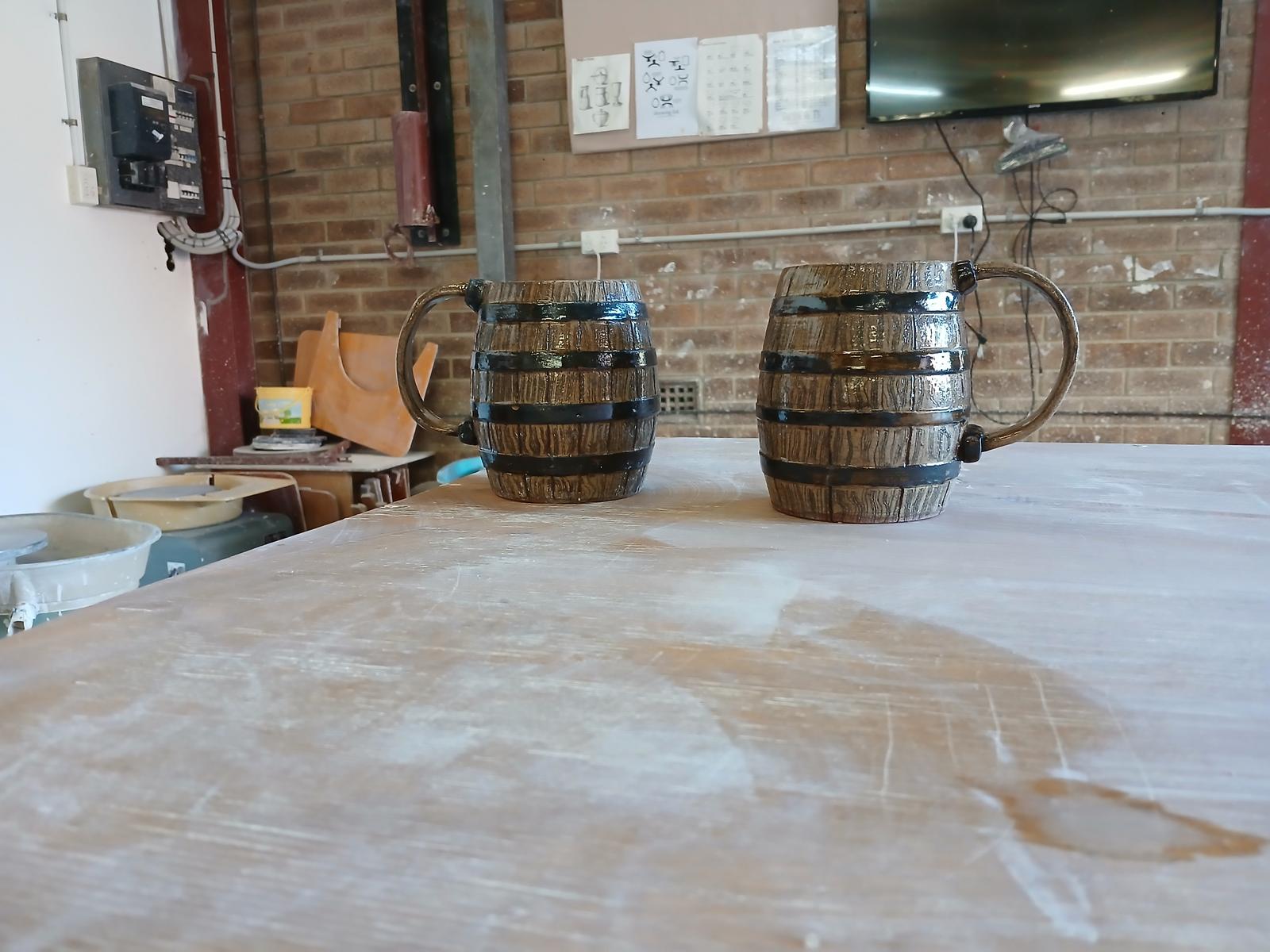 Beer barrel tankards