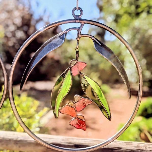 Round with Blossoms